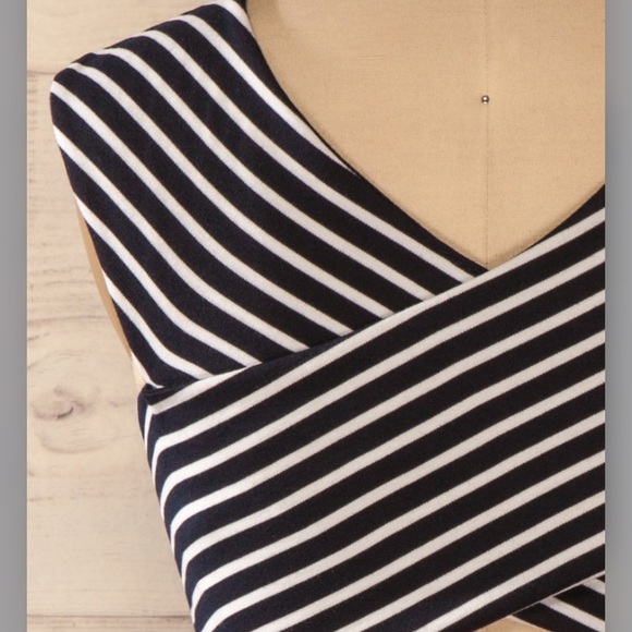 Striped Bodycon Dress - Picture 5 of 10